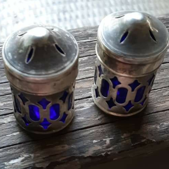 *Antique*SilverPlate* Cobalt Blue Glass Shakers - Picture 3 of 6